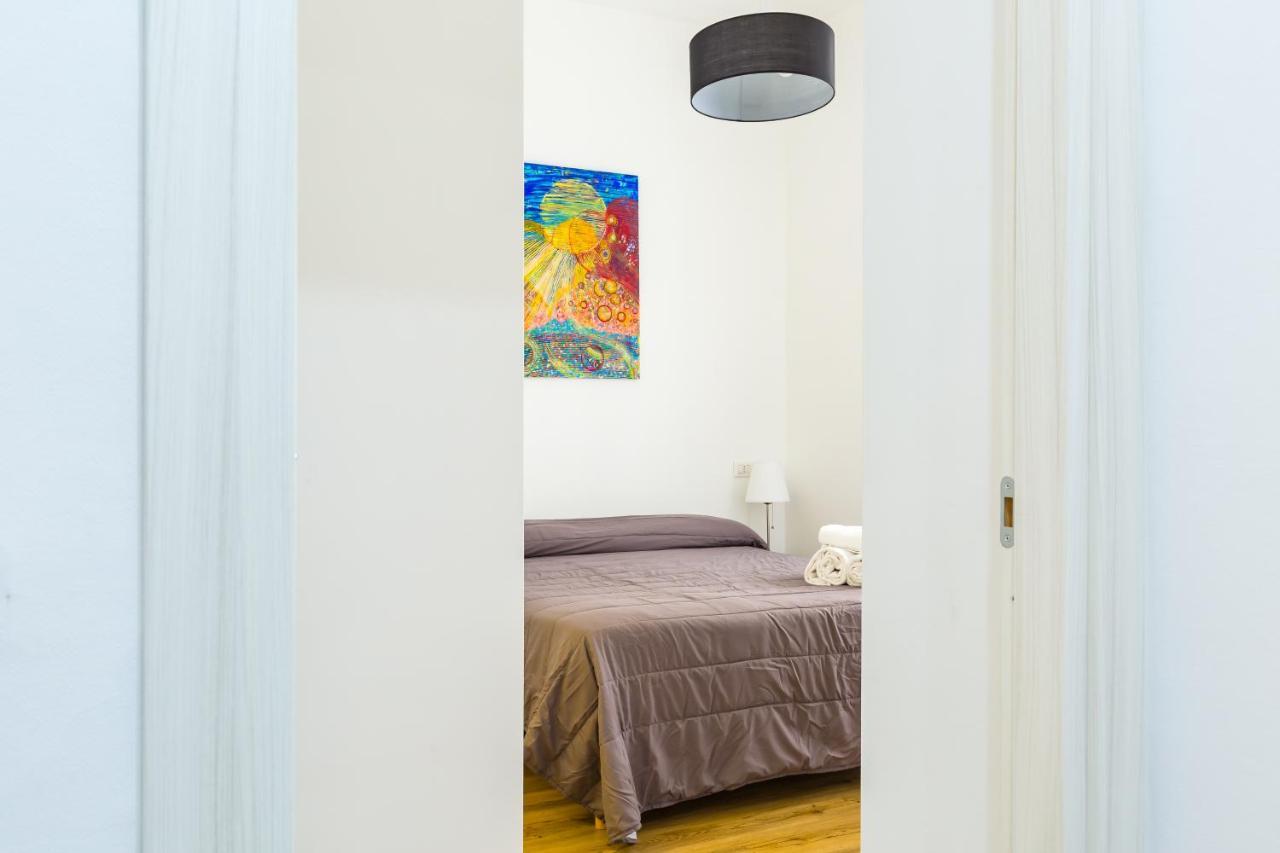 Barrio 133 - Double Bedroom In Center By Napoliapartments Exterior photo