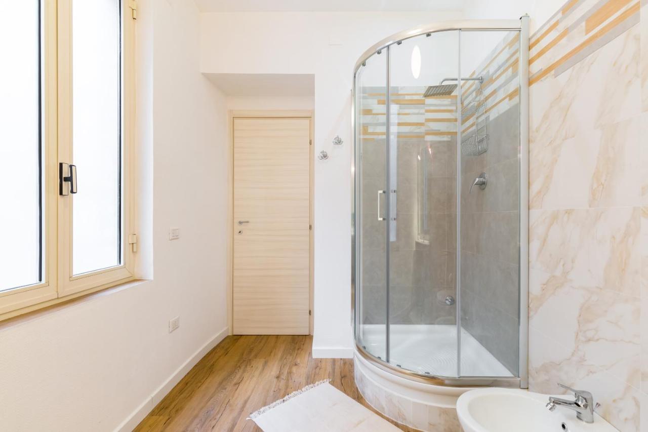 Barrio 133 - Double Bedroom In Center By Napoliapartments Exterior photo