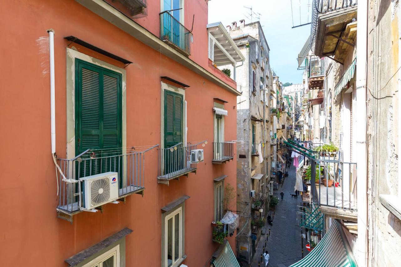 Barrio 133 - Double Bedroom In Center By Napoliapartments Exterior photo