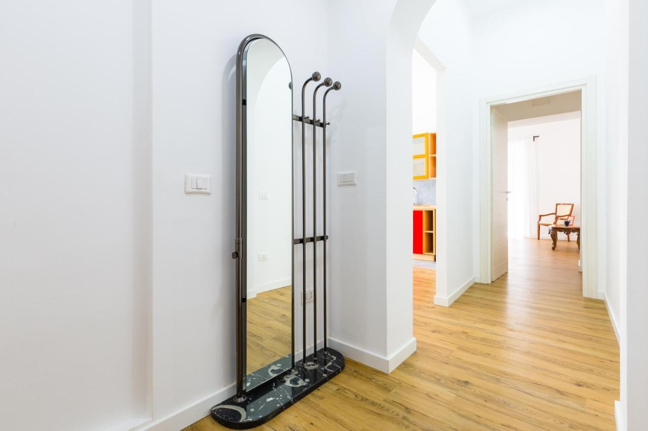 Barrio 133 - Double Bedroom In Center By Napoliapartments Exterior photo