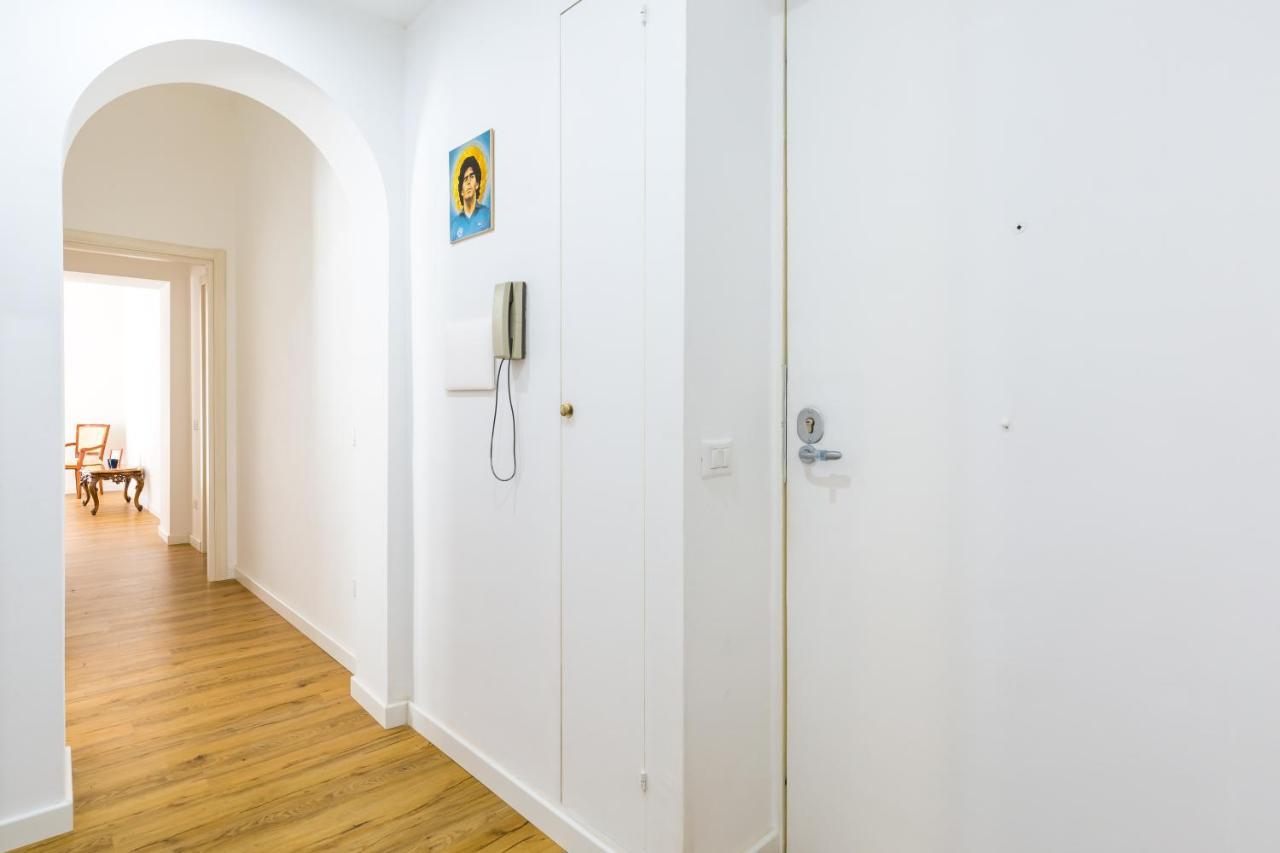 Barrio 133 - Double Bedroom In Center By Napoliapartments Exterior photo