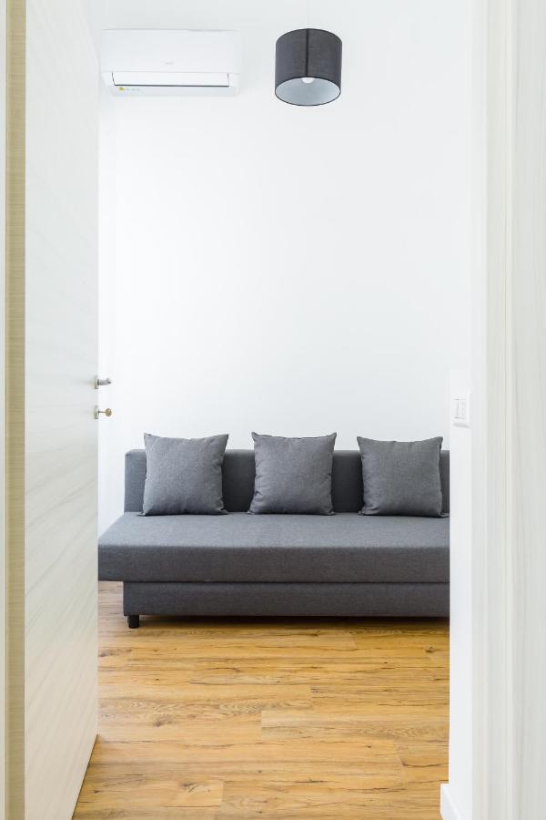 Barrio 133 - Double Bedroom In Center By Napoliapartments Exterior photo